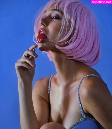 Alexis Ren OnlyFans Thumbnail #p8lYy10iav