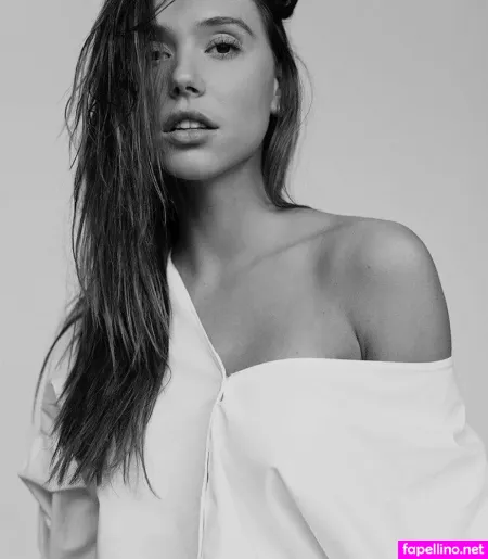 Alexis Rene Glabach OnlyFans Thumbnail #DBHVLM2x2I