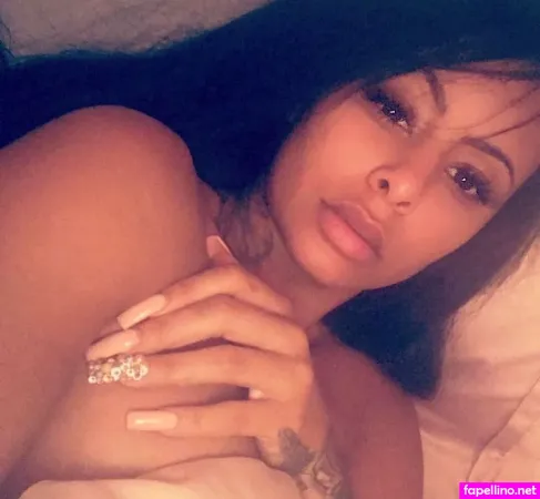 Alexis Skyy OnlyFans Thumbnail #fOE12nlwtb