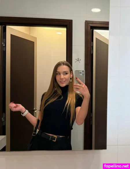 Alexiscrystal 1 OnlyFans Thumbnail #HvyJjjJS6K