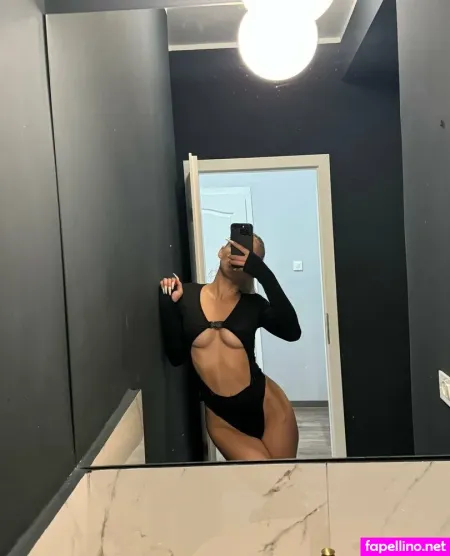 Alexmooretv OnlyFans Thumbnail #T5A5WGnqUG