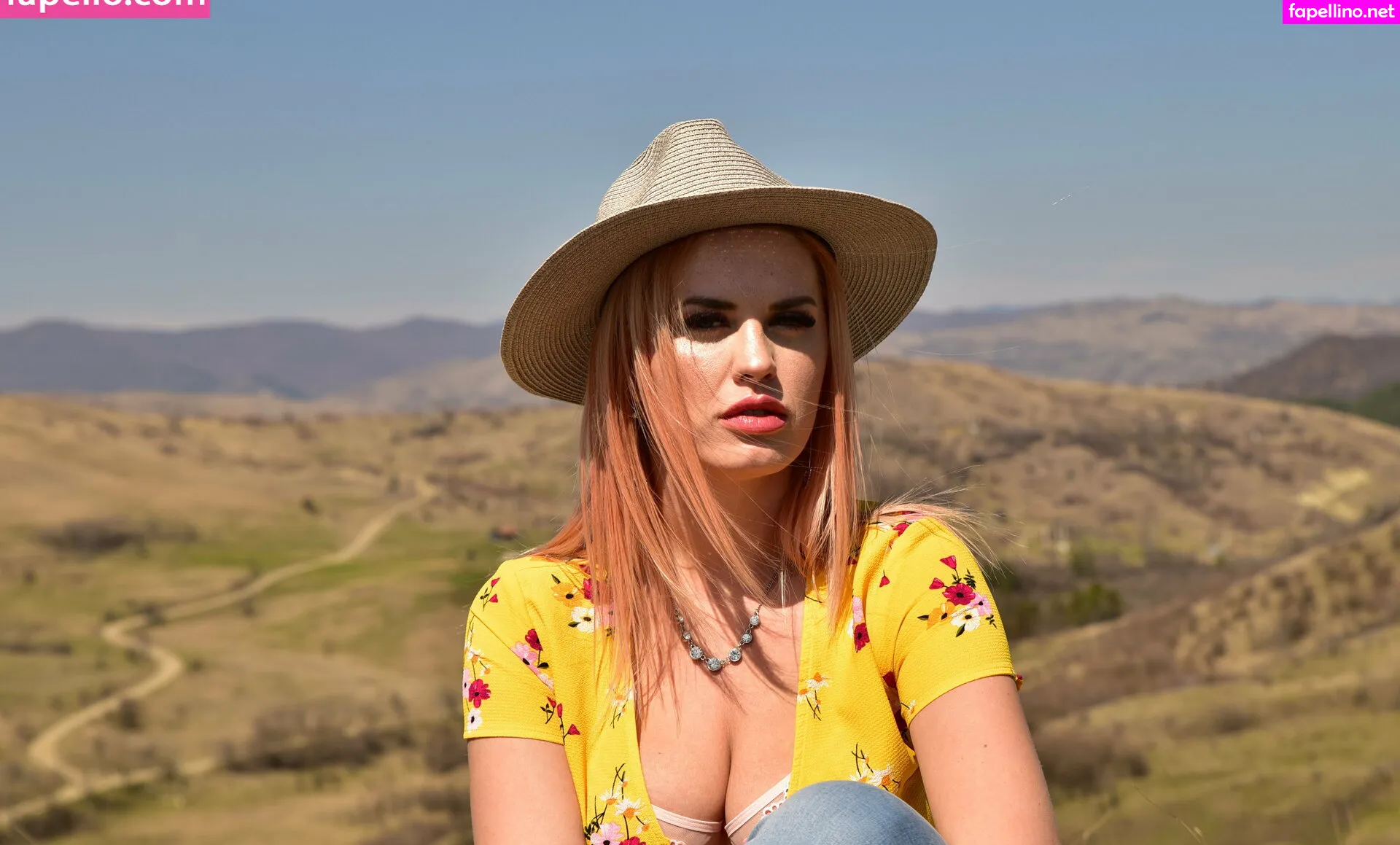 alexsis.faye, alexsisfayefree Nude Leaked OnlyFans Photo #kibiBhaIaA