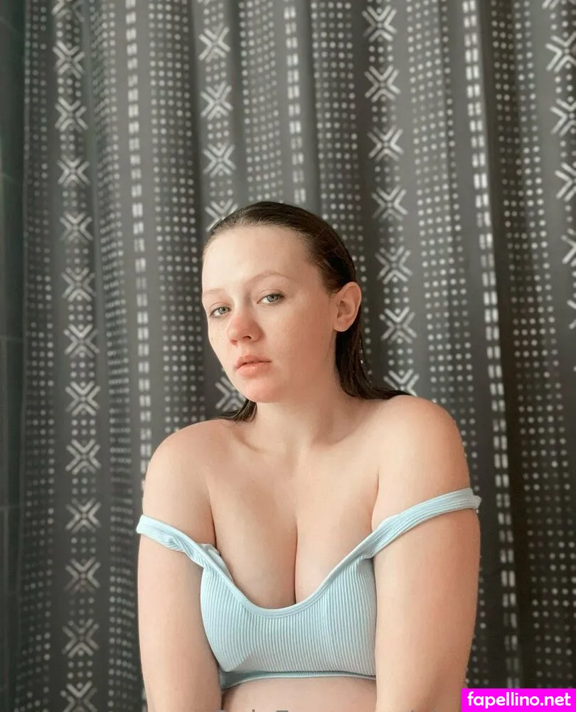 alexathetonguegirl, alexxaaries Nude Leaked OnlyFans Photo #d4xEaPyDne