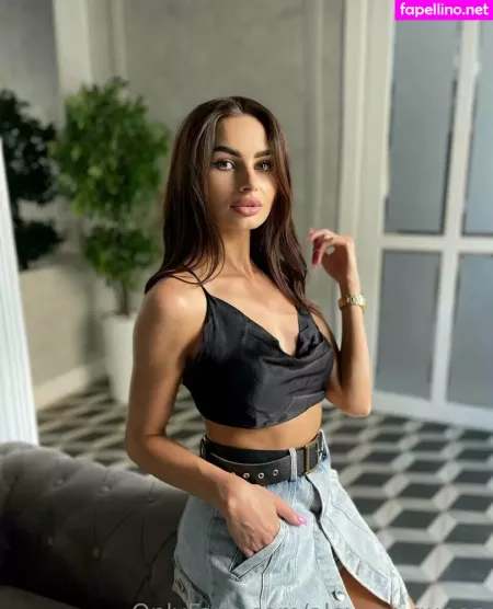 Alexxxa Queen OnlyFans Thumbnail #XjaKhvPyk3
