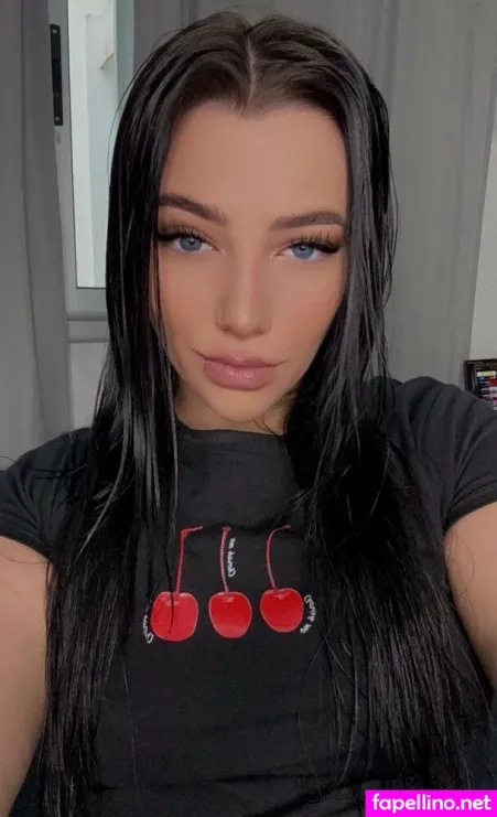 Alexxxa8 OnlyFans Thumbnail #5KqsQlamy0