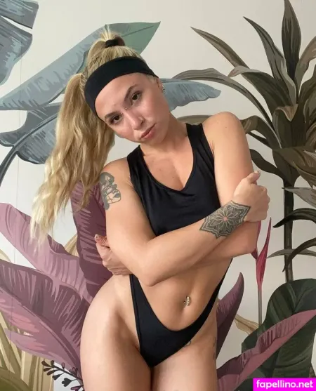 Alexxxaparker OnlyFans Thumbnail #AwK7BZlem8