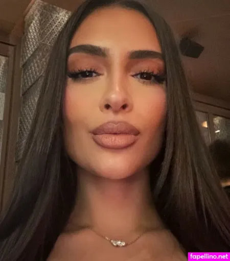 Aleynaoezcan OnlyFans Thumbnail #5npPALJ0yN