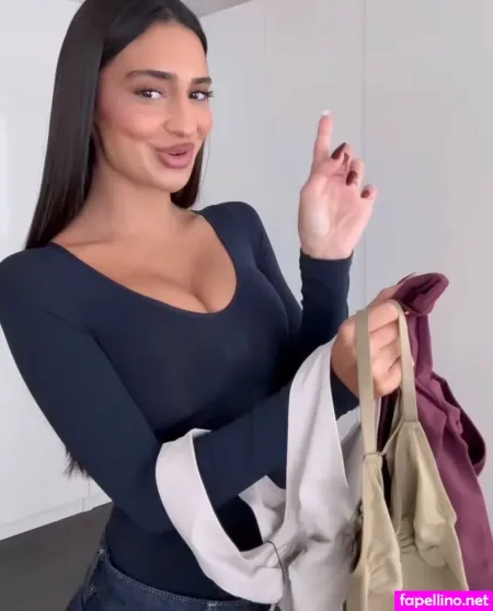 Aleynaoezcan OnlyFans Thumbnail #yCP2Wi3StK