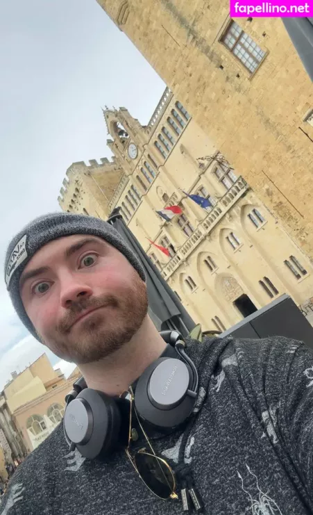 Alfredcox OnlyFans Thumbnail #WKZOMYUPpG