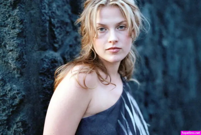 Ali Larter OnlyFans Thumbnail #qyNcuN9fam