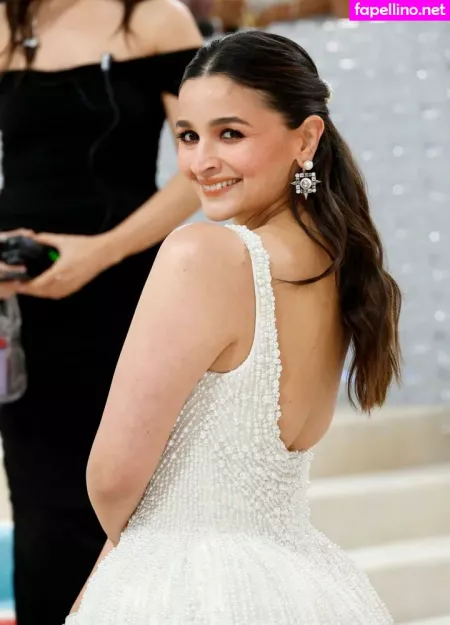 Alia Bhatt OnlyFans Thumbnail #mwlono3wLu