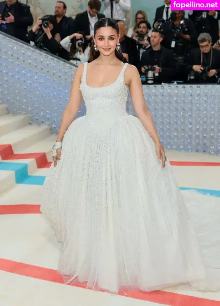 Alia Bhatt OnlyFans Thumbnail #pvdE7WPO2a