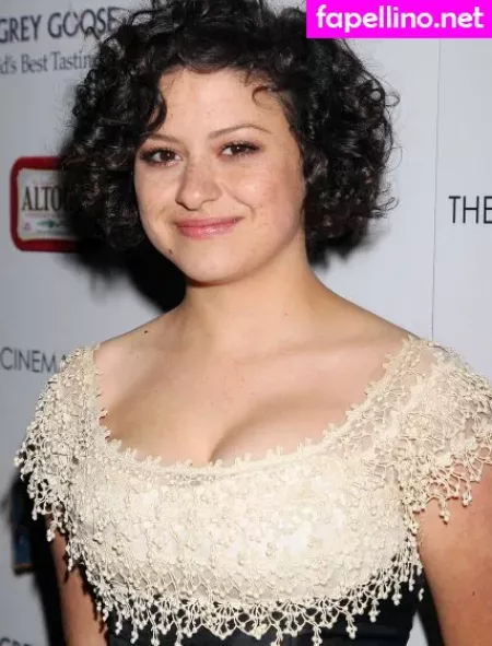 Alia Shawkat OnlyFans Thumbnail #CAryP8HmM4