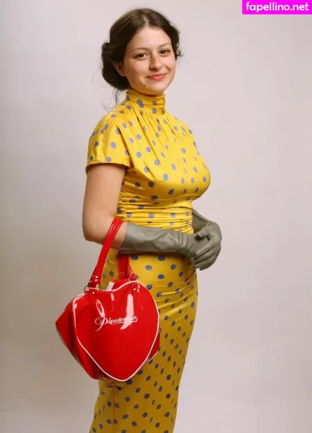 Alia Shawkat OnlyFans Thumbnail #cbuZKN90k4