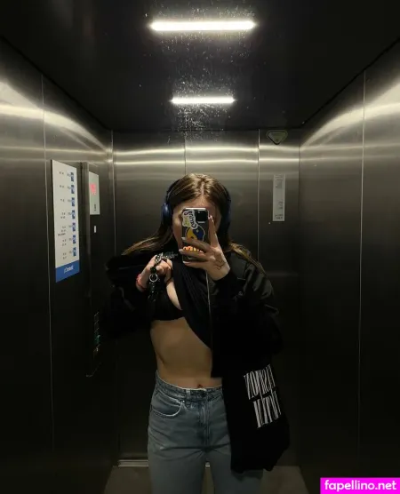 Aliaska Page OnlyFans Thumbnail #EtsUCq041l