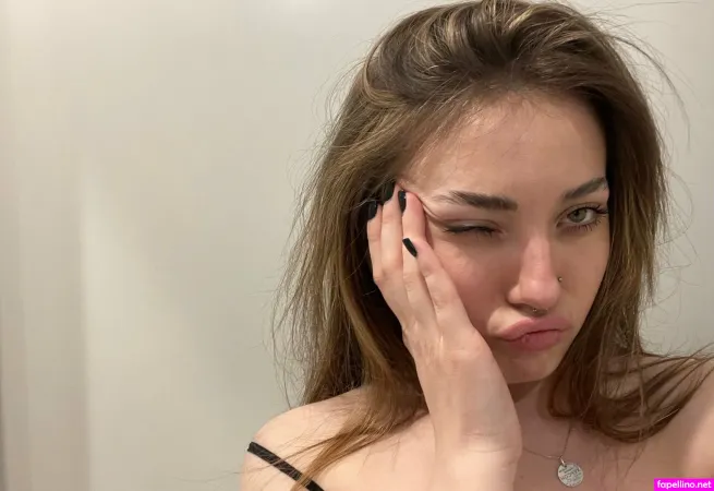 Aliaska Page OnlyFans Thumbnail #w5NPr8nz0o