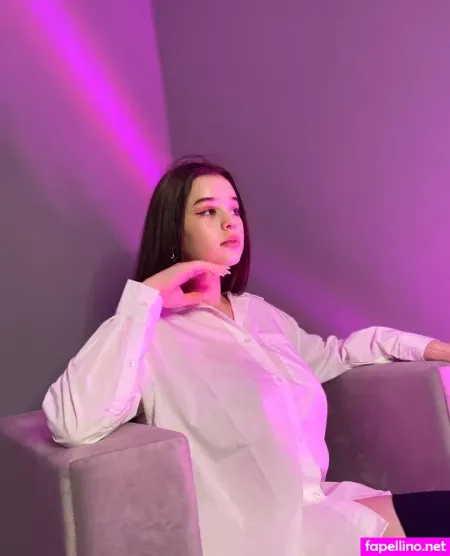 Alica Quinn OnlyFans Thumbnail #SLMGwSnTMM