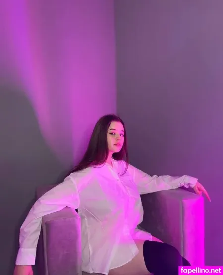 Alica Quinn OnlyFans Thumbnail #dXBeyEeMix