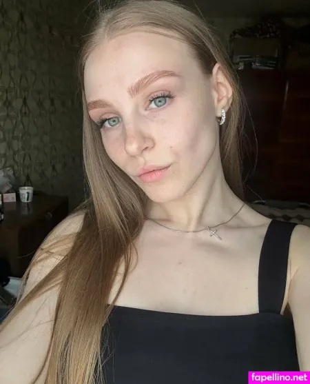 Alice 19f OnlyFans Thumbnail #9SGcICC9Bv