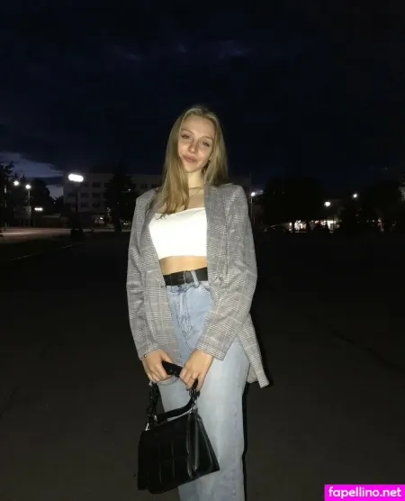 Alice 19f OnlyFans Thumbnail #WbySxc2GY7