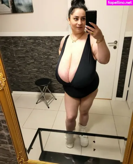 Alice 85jj OnlyFans Thumbnail #QeKZZ4F3VG