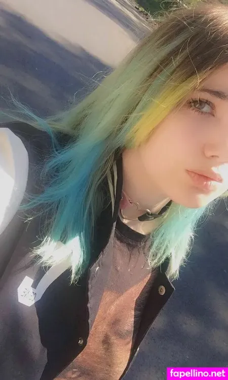 Alice Ainashel OnlyFans Thumbnail #UkDYgbfxp2