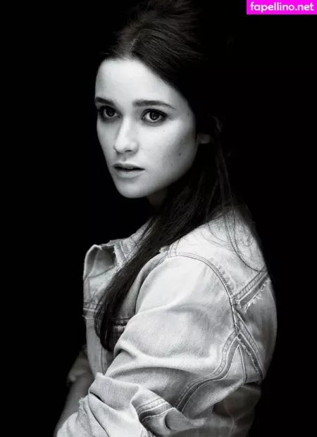 Alice Allegra Englert OnlyFans Thumbnail #SGWnaxdu8H