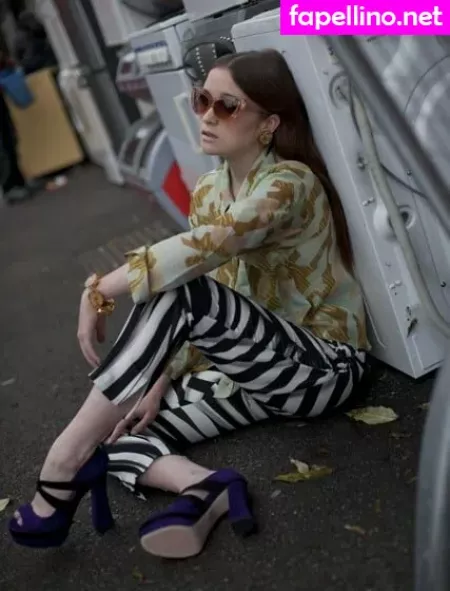 Alice Allegra Englert OnlyFans Thumbnail #nSCioQdJX1