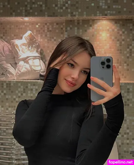 Alice Caprice OnlyFans Thumbnail #3BSAaXfTSy