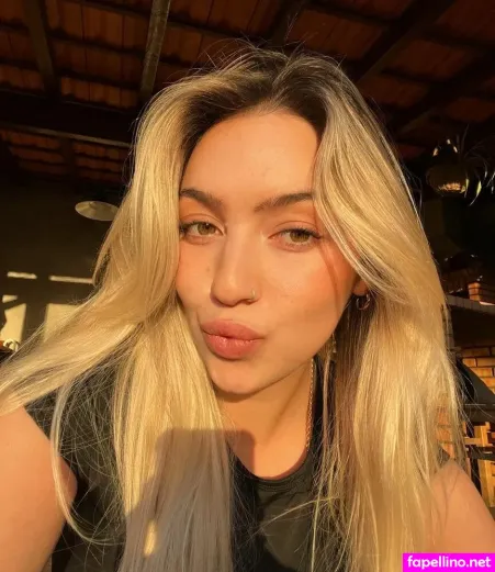 Alice Catarina OnlyFans Thumbnail #FzeYrAuzAr