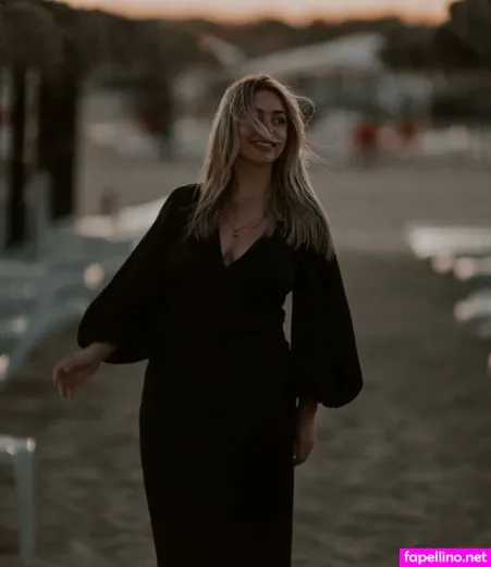 Alice Catarina OnlyFans Thumbnail #T4OOgNb5On