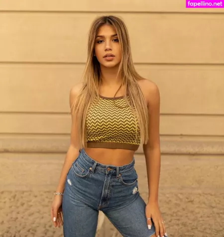 Alice De Bortoli OnlyFans Thumbnail #yNR9fb3Wsq