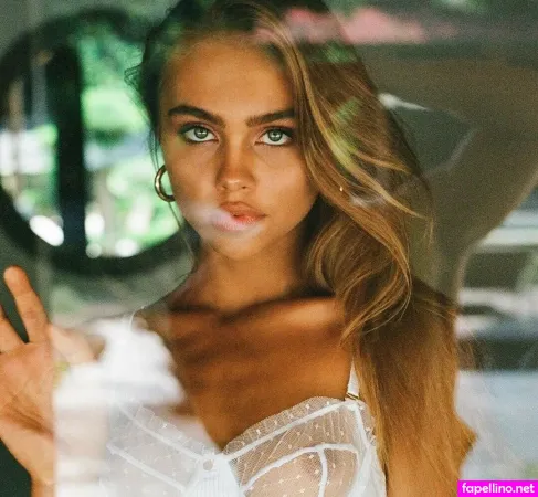 Alice Deren OnlyFans Thumbnail #K4voFtYMyc