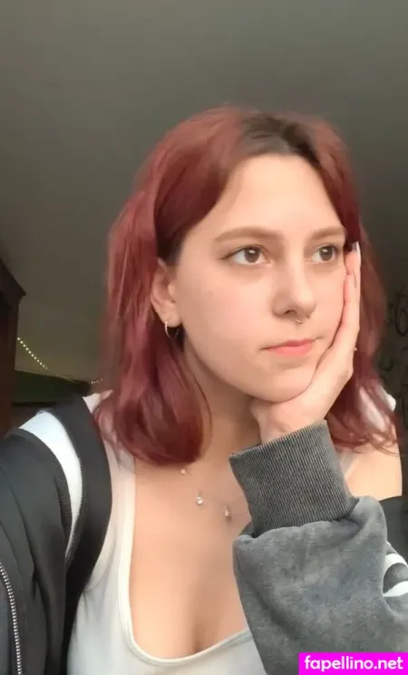 Alice Dusk Main Profile Photo