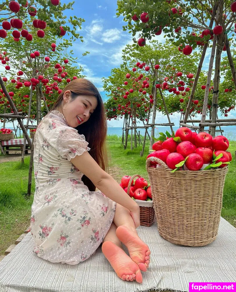 alice.feetze, alicemerton Nude Leaked OnlyFans Photo #30zanYaL6x