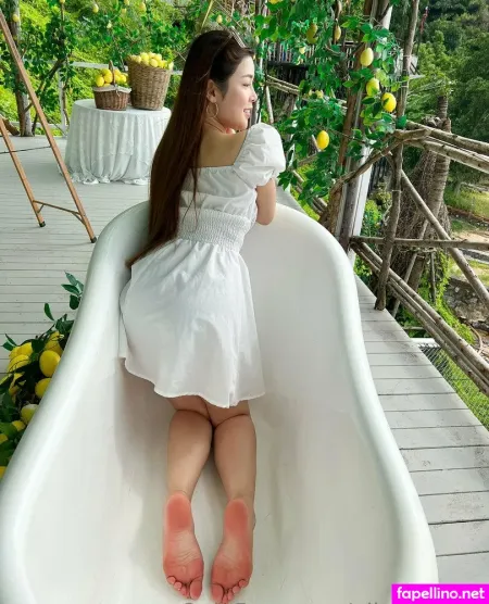 Alice Feetze OnlyFans Thumbnail #5nRlqfulix