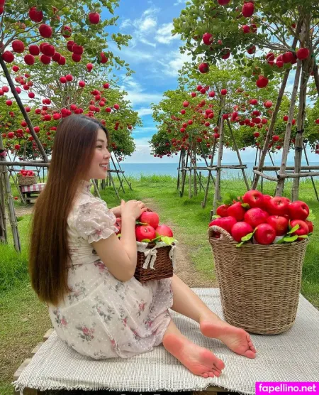 Alice Feetze OnlyFans Thumbnail #ezT7AihTYH