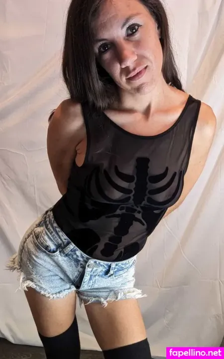 Alice Fox OnlyFans Thumbnail #EhaQ8FD0EH