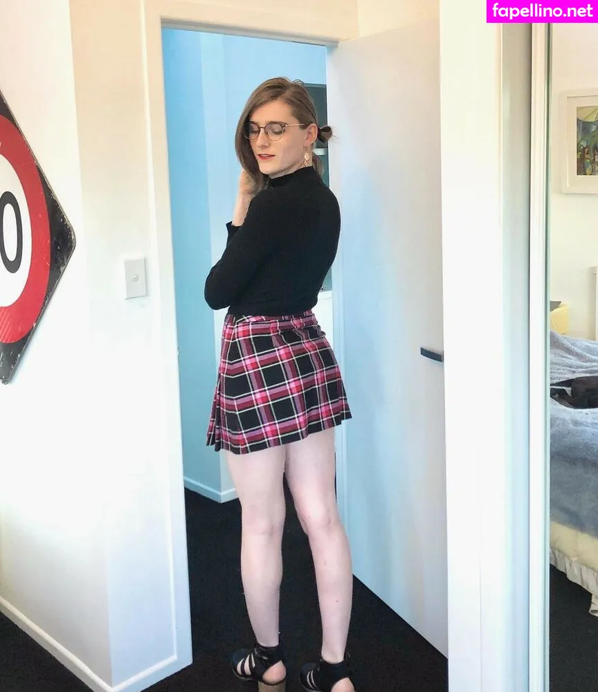 alice_in_wonder1and, alice_inwonderland96 Nude Leaked OnlyFans Photo #eYv0bPhd06