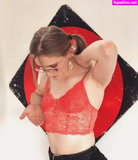 Alice In Wonder1and OnlyFans Thumbnail #jhpLumud9Y
