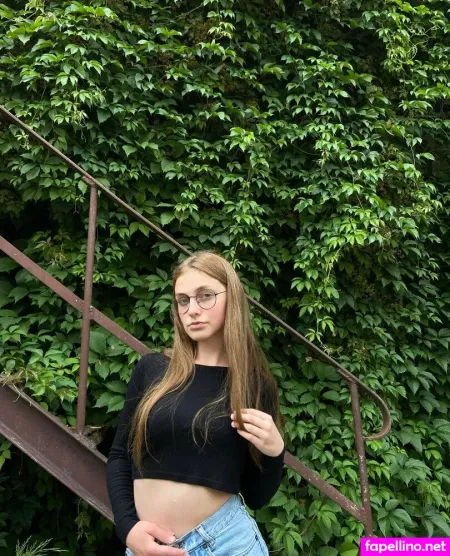 Alice In Wonderland18 OnlyFans Thumbnail #I5K7yDJsg5