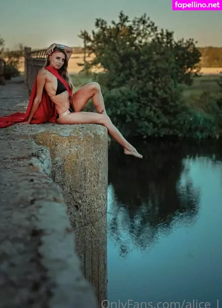 Alice L OnlyFans Thumbnail #XrI8svp2L1