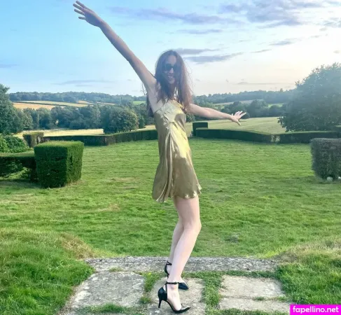 Alice Loxton OnlyFans Thumbnail #Zw0KISHAiR