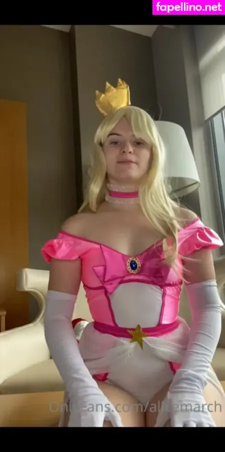 Alice March OnlyFans Thumbnail #v7NbVxTCiS