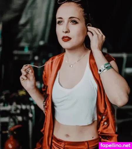 Alice Merton OnlyFans Thumbnail #w4Gc3oQ7la
