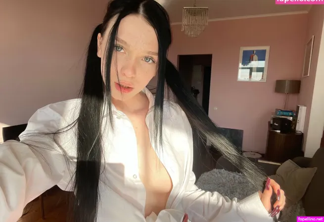 Alice Mul OnlyFans Thumbnail #P1NdmGHOO1
