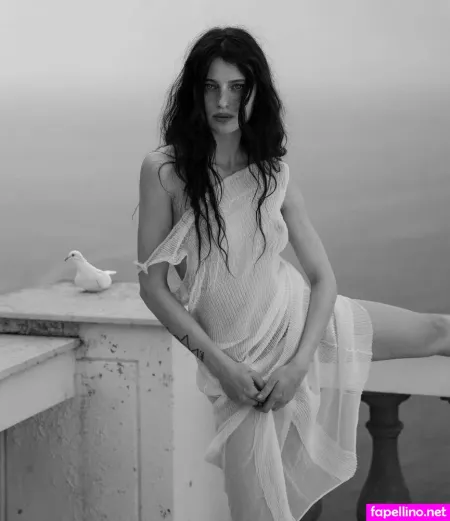 Alice Pagani OnlyFans Thumbnail #b9foC6dBVu
