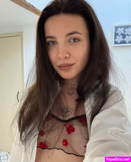 Alice Pearl OnlyFans Thumbnail #9KqC2GaJMz