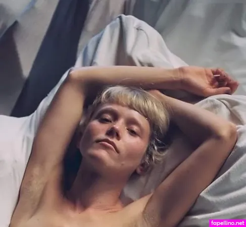 Alice Phoebe Lou OnlyFans Thumbnail #LqExhhvcBo