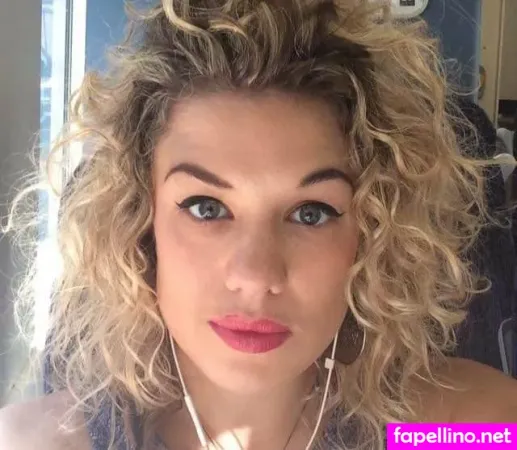 Alice Rose Barnard OnlyFans Thumbnail #o7jVEMzvJV